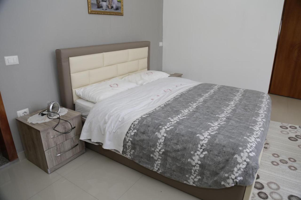 Hotel Bar Restorant Kristal Tirana Zewnętrze zdjęcie